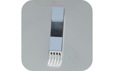 低渗油散热硅胶垫片在现代电子设备中的应用与优势