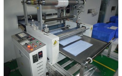 车载充电器散热硅胶垫片:提升设备稳定性的关键材料